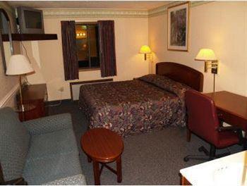Budget Inn Of Tazewell County Pounding Mill Eksteriør bilde