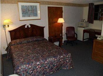 Budget Inn Of Tazewell County Pounding Mill Eksteriør bilde