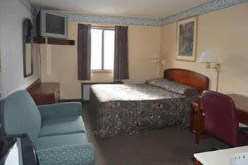 Budget Inn Of Tazewell County Pounding Mill Eksteriør bilde