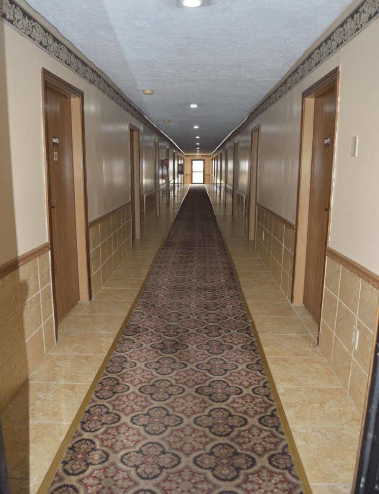 Budget Inn Of Tazewell County Pounding Mill Eksteriør bilde
